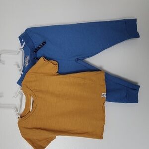 Free Planet onesie and pants size 2T